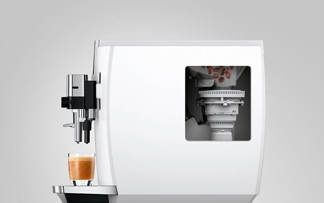 e8_ec_pianowhite_feature2.jpg?mw=655&hash=78F16671B0D2C7652F350854DAADAEFD